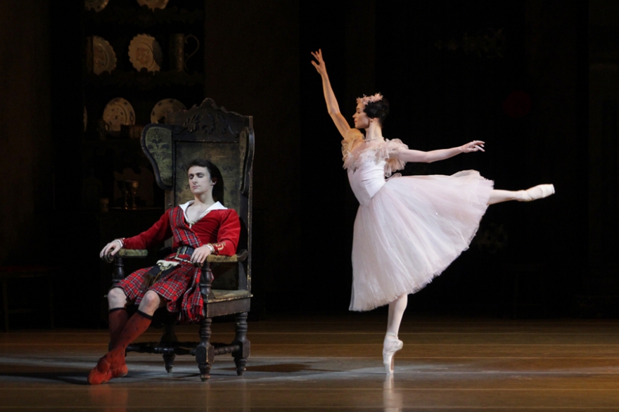 Филипп Степин – Джеймс, Олеся Новикова – Сильфида.