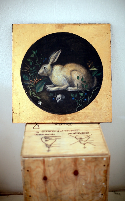 Заяц и череп гнома, 2013 год.