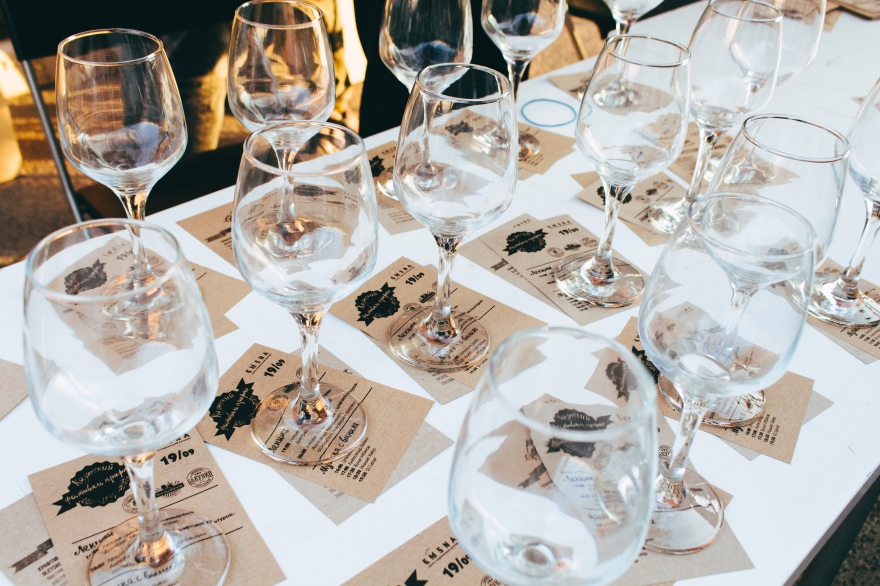 Пятница-суббота, 3-4 июня Уже не первый месяц бары с крафтовым пивом друг за другом открываются в двух российских столицах, а в «Смене» крафт оказался