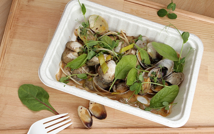 Вонголе в ореховом соусе