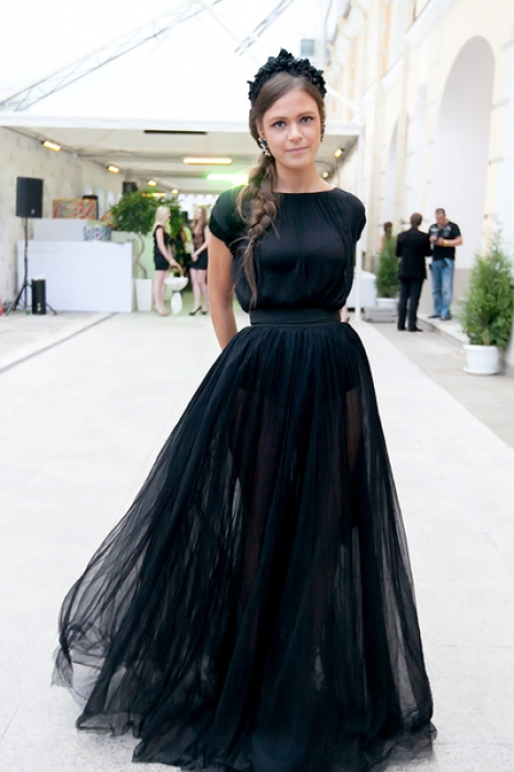 Юля Журавлева в Ulyana Sergeenko, 2013 год