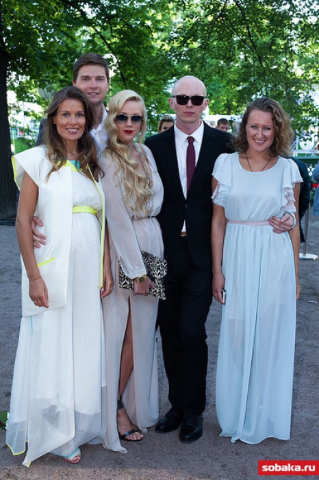 Светлана Мельникова в Hommo Consomatus, Кирилл Александров, Елена Крыгина, Гоша Карцев, Саша Новоселова, 2012 год