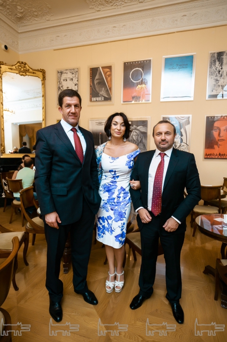 Михаил Осеевский, Жанна и Дмитрий Морозовы