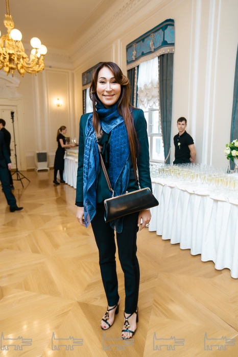 Елена Бадмаева