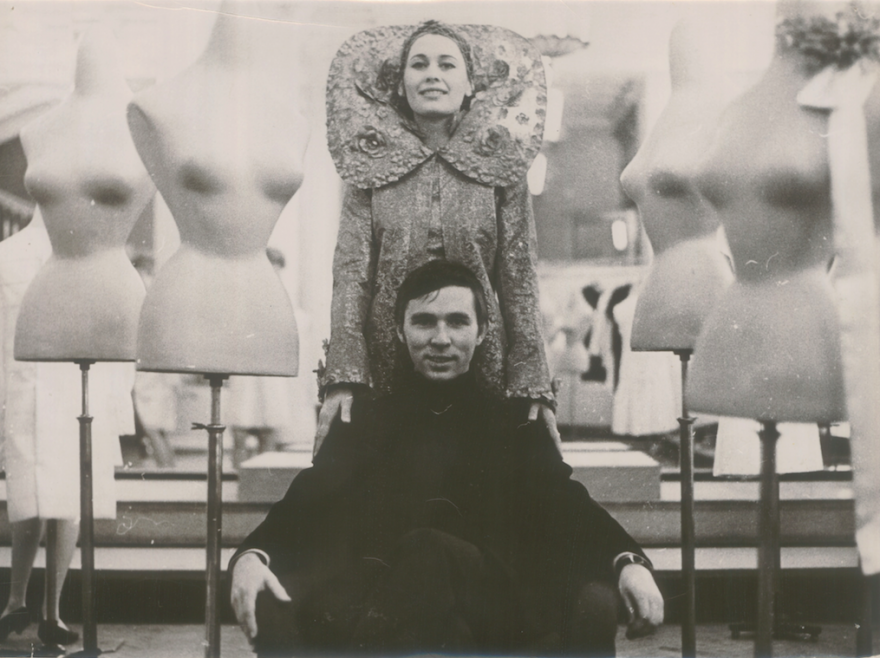 Вячеслав Зайцев с моделью, 1970-е годы