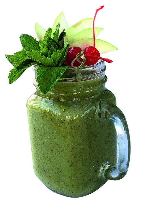 «Панорама» Фруктовые и овощные смузи Творения шеф-повара ресторана «Панорама» нравятся адептам здорового образа жизни– он поклонник исключительно