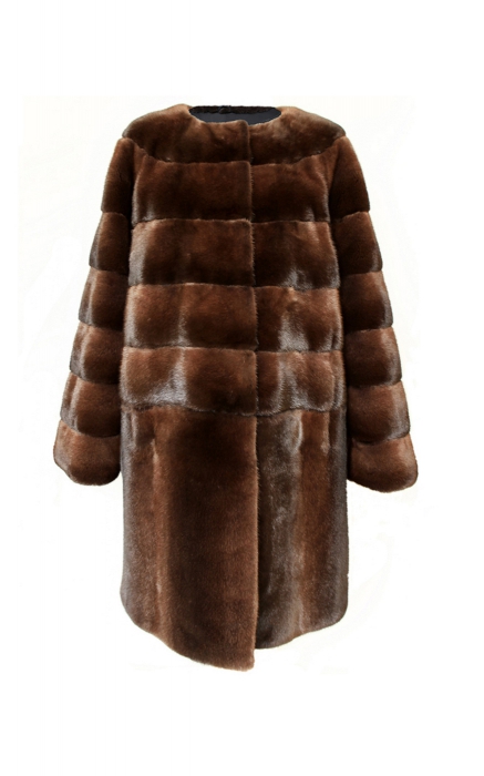 Меховое пальто из норки Бренд SkinnWille Цена с учетом скидки 30% - 195 700 p. Аукционный дом Saga Furs