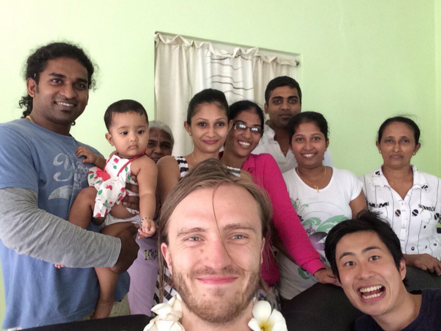 «Семья в Шри-Ланке»