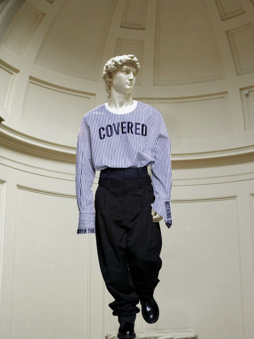 Рубашки и толстовки с широкими плечами, как у Juun J