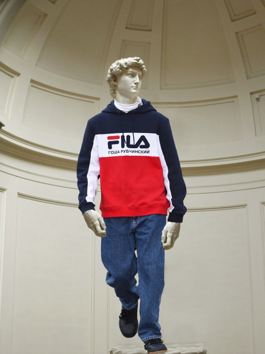 Вещи из спортивных коллабораций, как у Gosha Rubchinskiy