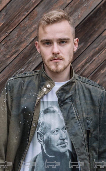 На петре шолохове: куртка just cavalli (ДЛТ)