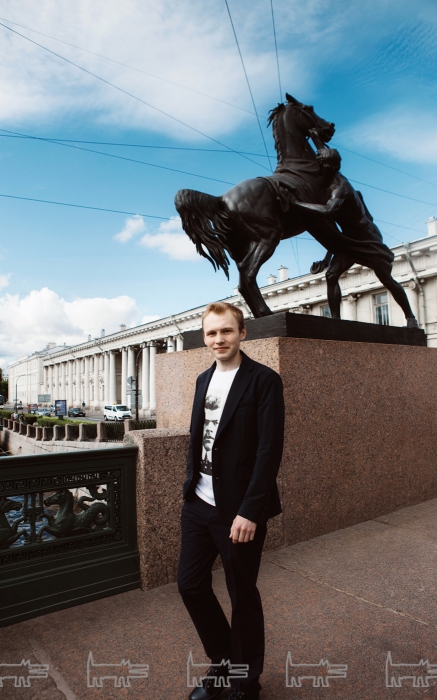на николае аничкове: брюки и жилет ralph lauren, пиджак Moncler (все — ДЛТ)