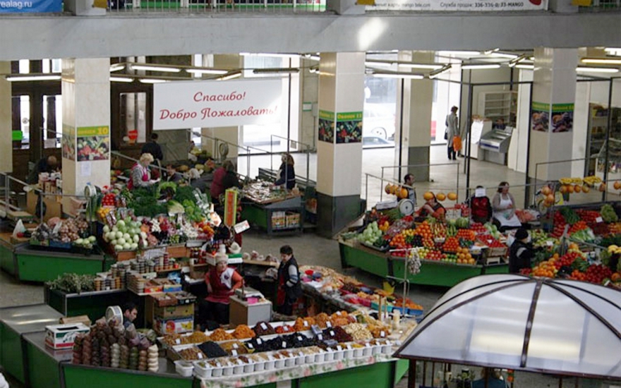 Мальцевский рынок Стараюсь не брать продукты, которые везли из дальних уголков Земли. Фрукты, овощи, фасоль, орехи, семечки покупаю на рынке рядом с