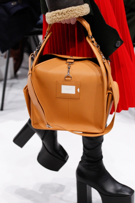 Balenciaga, осень-зима 2016