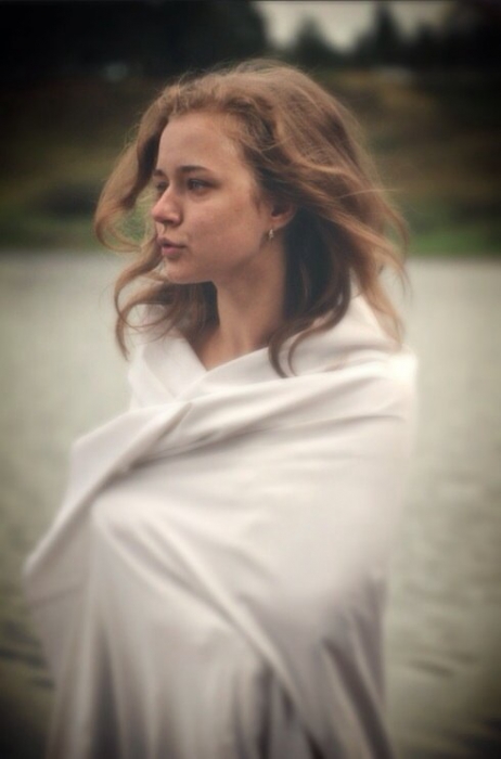 Любовь Константинова, главная героиня клипа «Сиськи»