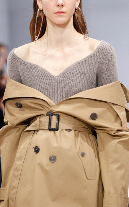 Серьги-булавки Balenciaga, 25500 руб.