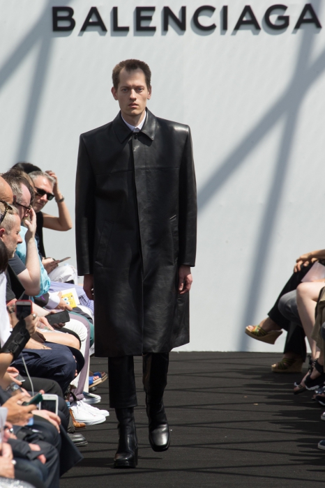 Balenciaga, весна 2017
