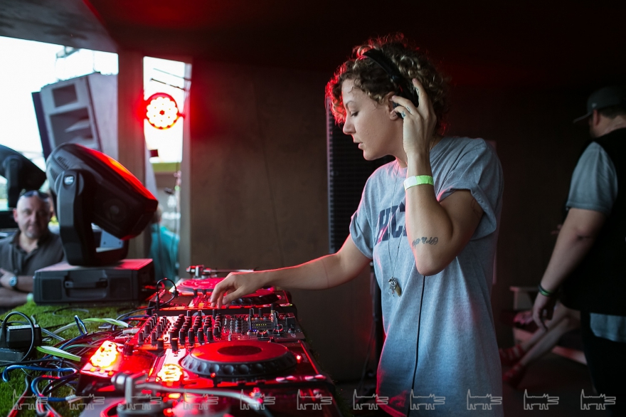 tINI на крыше Hi-Hat