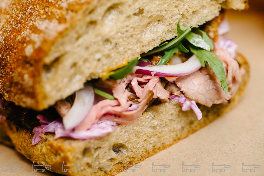 Сендвич с ростбифом