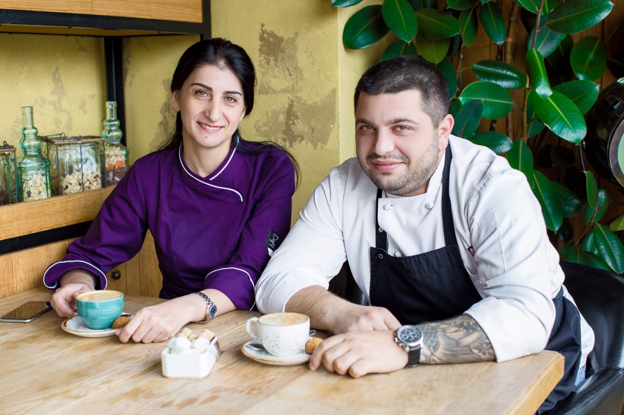 Изо Дзандзава и Айк Вейшторт