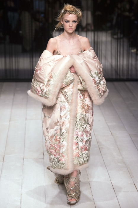 Alexander McQueen, осень-зима 2016
