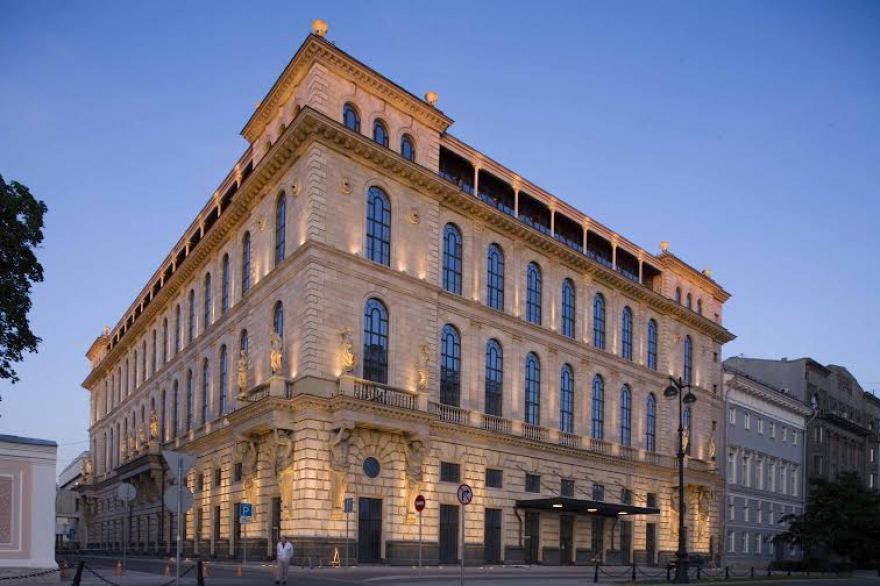 Гостиница на пл. Островского