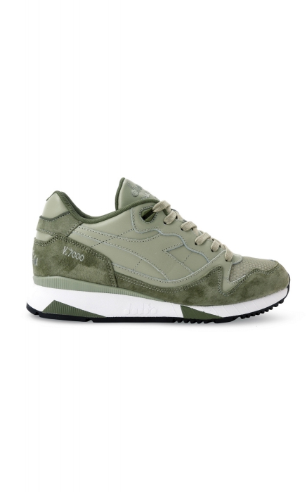 Кроссовки Diadora, 15 980 руб. (Diadora)