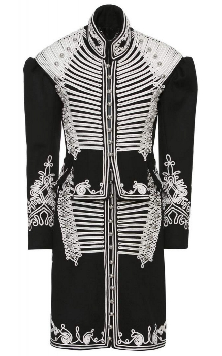 Пальто Burberry, 468 000 руб. (mytheresa.com)