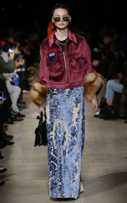 Miu Miu, 250 000 руб. (nevsky 152 concept store)
