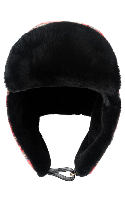 Gucci, 53700 руб. (nevsky 152 concept store)