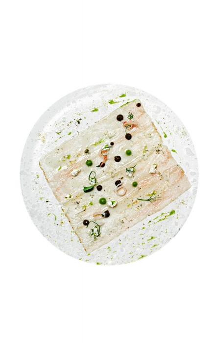 Карпаччо из муксуна, раки со свеклой и ростбиф с луком-шалотом в «Морошке для Пушкина»