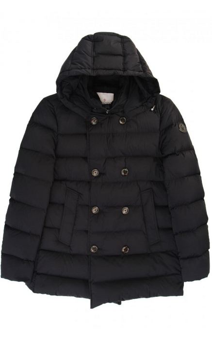 Мужской пуховик Moncler, 77 300 руб. (Babochka)