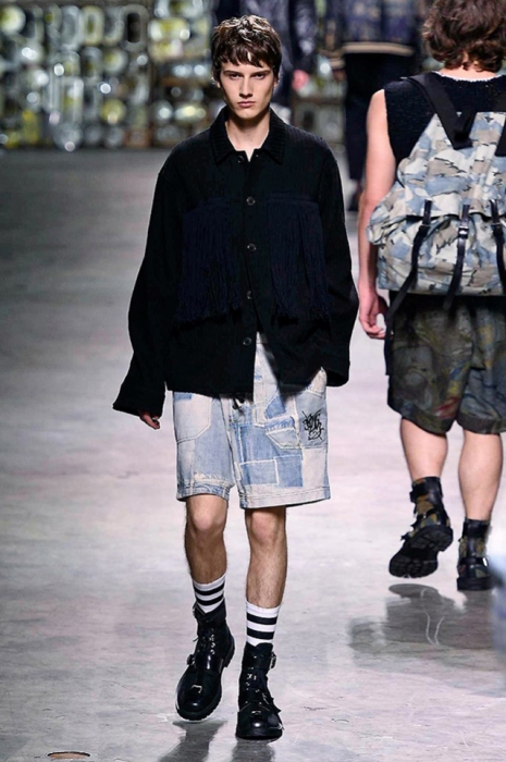 Каллиграфические элементы Покраса Лампаса в мужской коллекции Dries Van Noten, весна-лето 2017