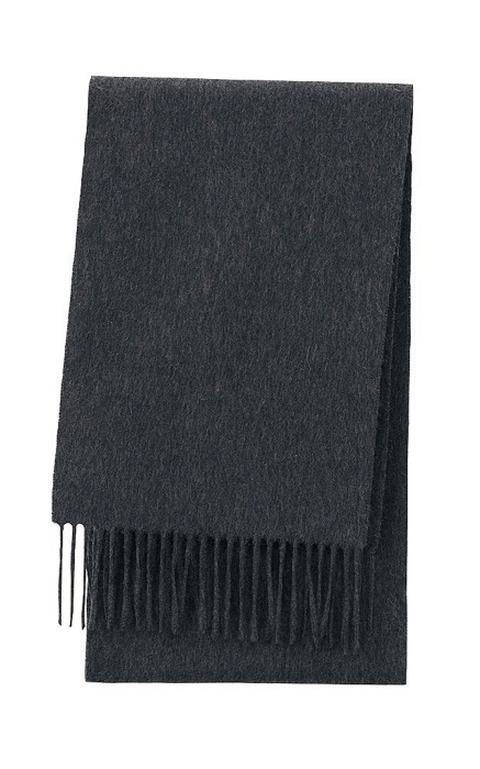 Унисекс-шарф Uniqlo, 3 999 руб. (Uniqlo)