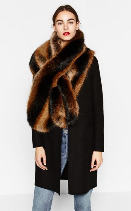 Zara из искусственного меха, 5 599 руб. (Zara)