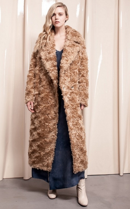 Шуба из мохера на утеплителе Osome2some, 28 600 руб. (Osome2some)