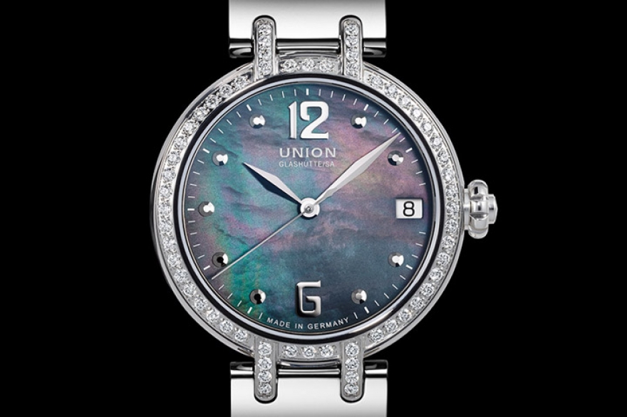 Модель из коллекции Sirona