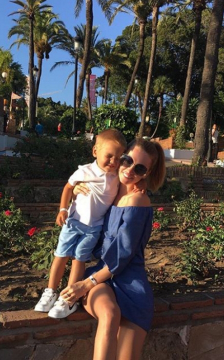 Милана с сыном Александра Игорем
