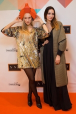 Полина Сидихина, Галина Голованова-Дворянкина