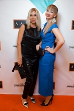 Наталья Текоева и Яна Лапикова