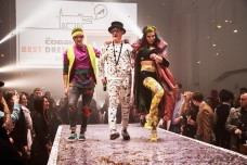 Денис Попов