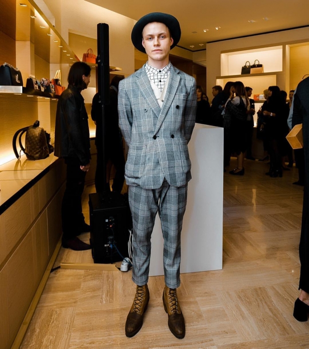 Стилист модного дома Tatyana Parfionova Андрей Коровко