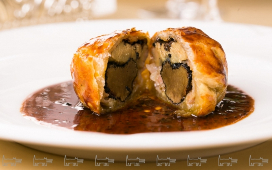 Трюфель с фуа-гра и копченой грудинкой в Bruno