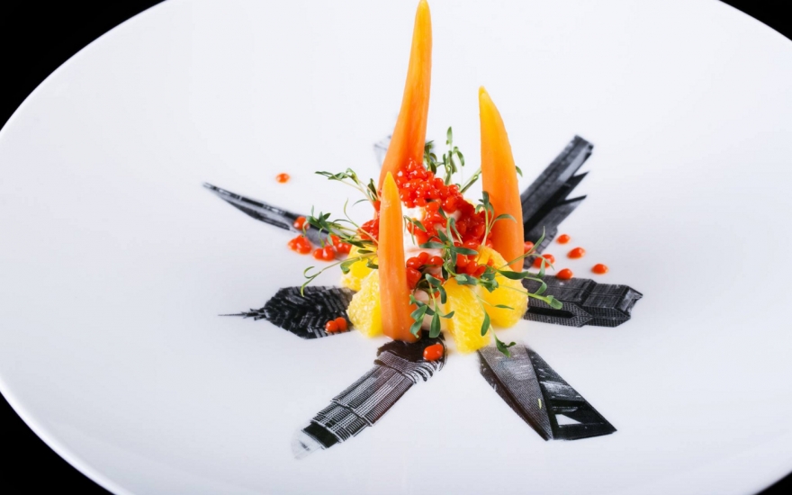 Блюдо из сета "На высоте" в Erarta Cafe