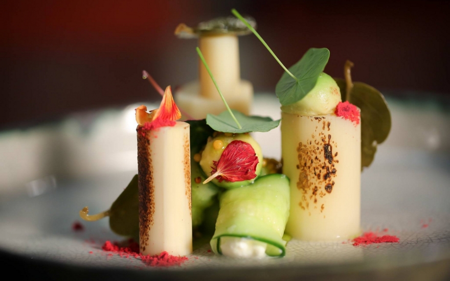 Первая перемена в сете "Сальгадо" в Erarta Cafe