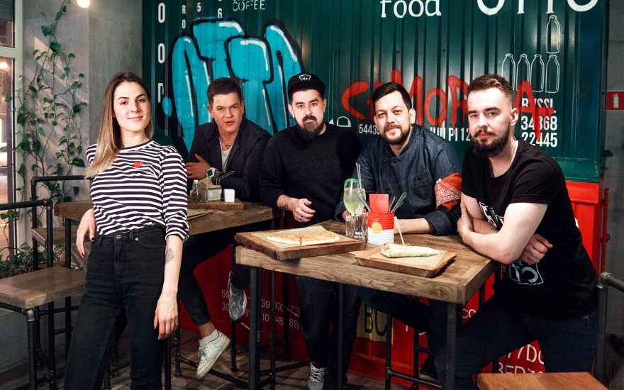 Команда ресторана Barbarotto: Ксения Кузнецова (pr-директор), Алексей Кочкарев (креативный директор), Алексей Чадов (бармен), Алексей Данилов (шеф