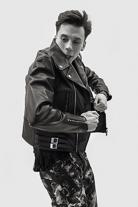 Максим Петров