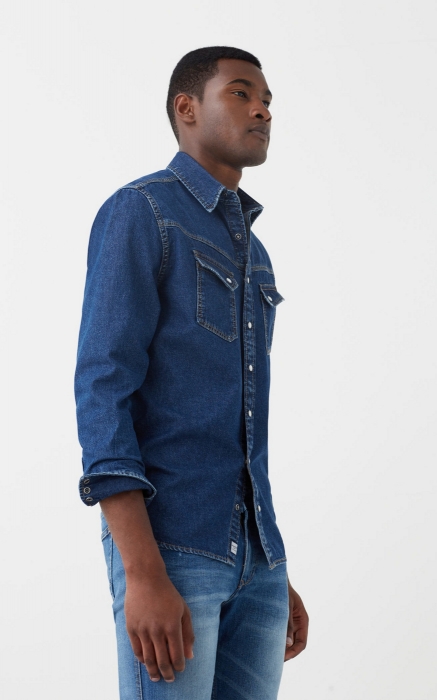 Джинсовая рубашка Mango, 1499 руб. вместо 2999 руб.