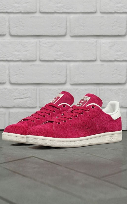 Замшевые Adidas Stan Smith, 3200 руб.