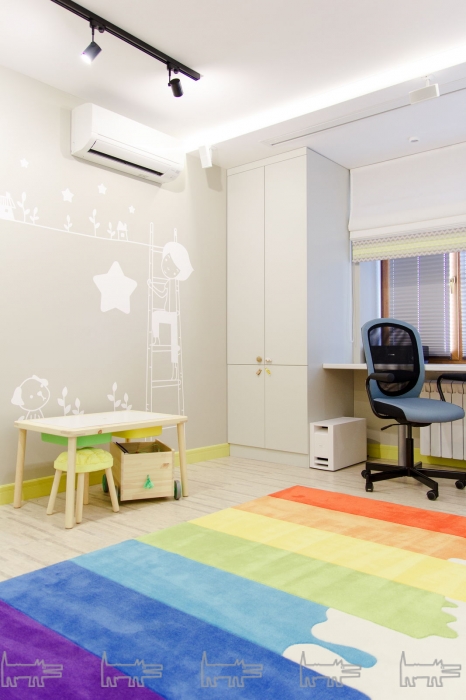 В детской расположился настоящий домашний кинотеатр, спроектированный и реализованный компанией Onloff Медиа Инжиниринг на базе системы BOSE